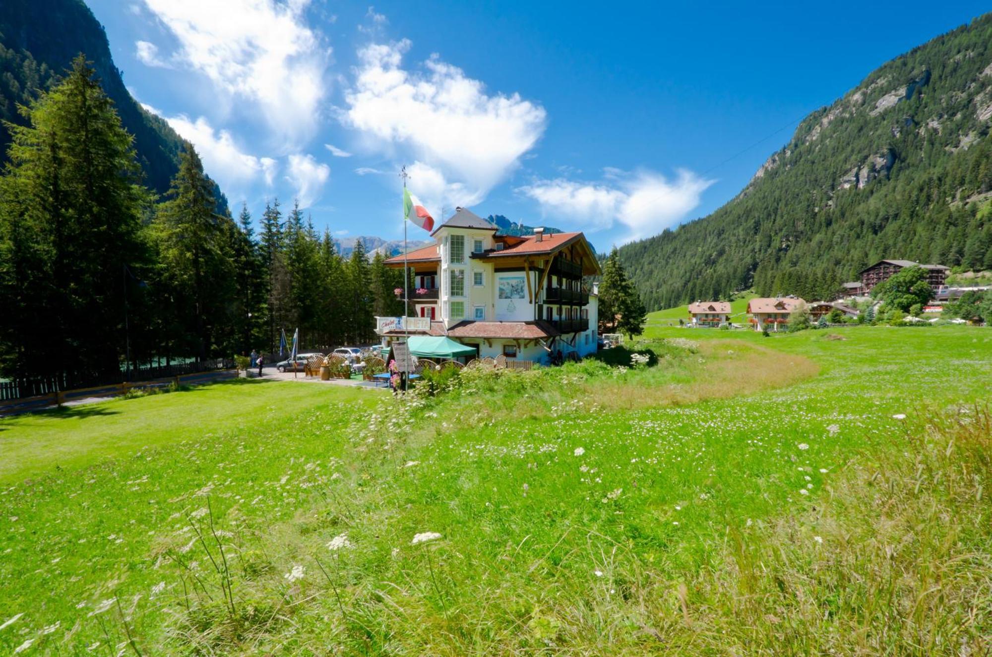 Chalet Pineta Relax Location Canazei Kültér fotó