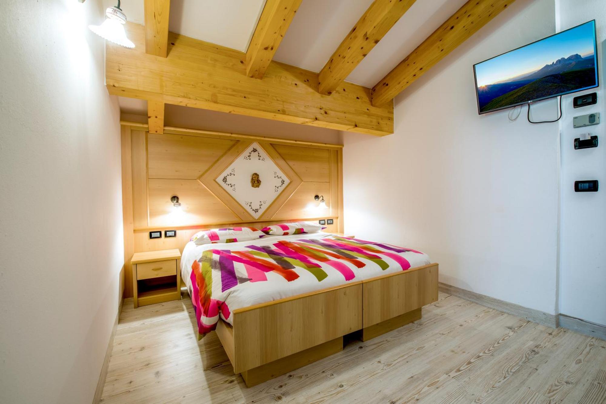Chalet Pineta Relax Location Canazei Kültér fotó